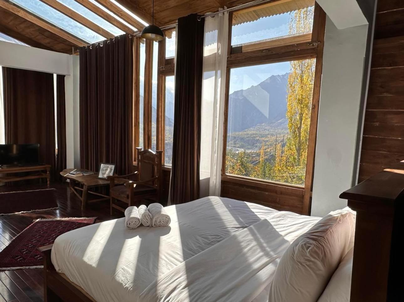 Old Hunza Inn Karimabad  Bagian luar foto